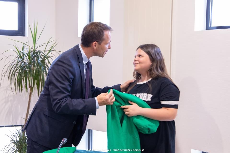 Les U11 filles reçue par le Maire